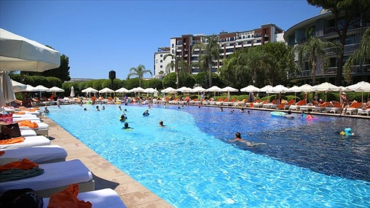 Antalya'yı tercih eden Avrupalı turist sayısı artıyor
