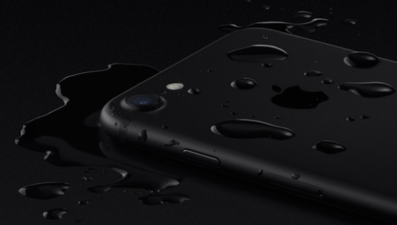 Apple'dan Sıradışı iPhone 7 Reklamı