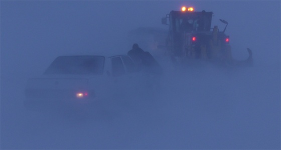 Ardahan'da şiddetli fırtına ve tipi: Onlarca araç mahsur kaldı