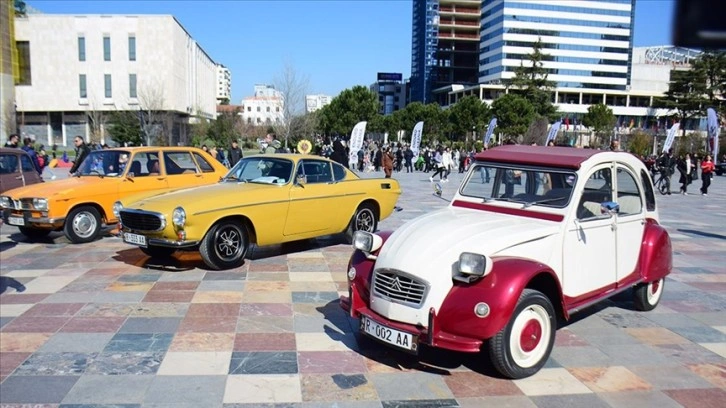Arnavutluk'ta tarihi araç koleksiyonculuğu: 'Retro'