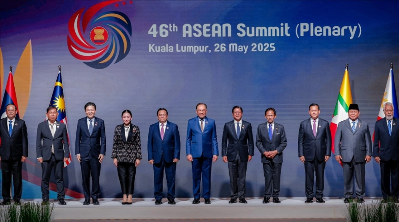 ASEAN liderleri, ABD tarifeleri ile Myanmar ve Güney Çin Denizi'ndeki gerilim gündemiyle toplandı