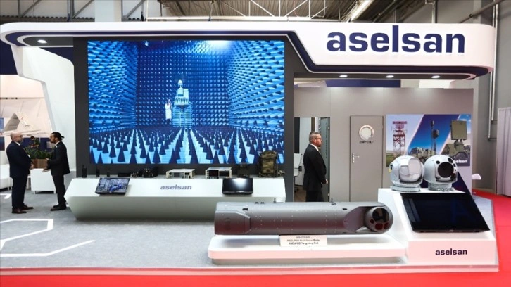 ASELSAN, Bakü'deki ADEX Fuarı'nda Azerbaycan Cumhurbaşkanı Aliyev'i ağırladı