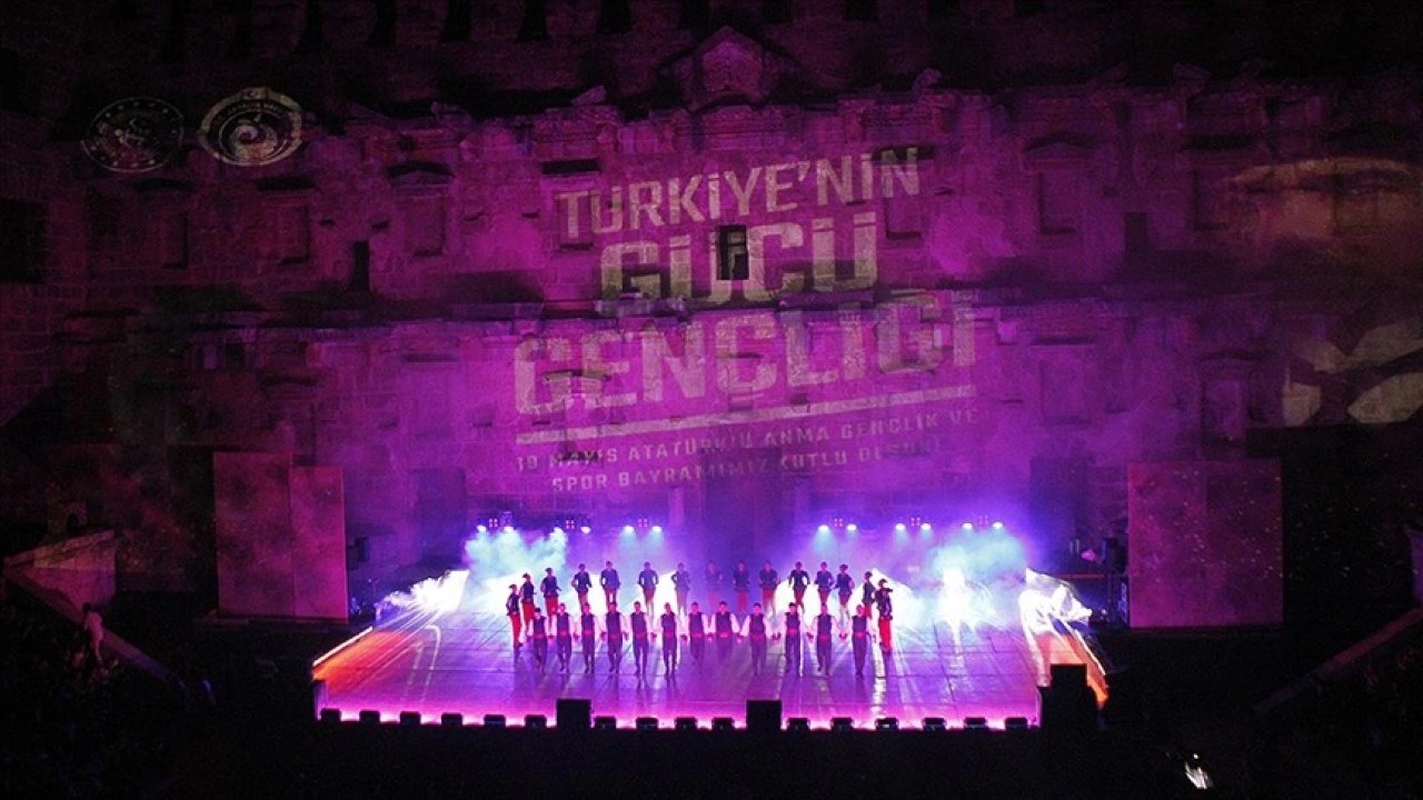 Aspendos Antik Tiyatrosu'nda "Gençlik ve Spor Şöleni" düzenlendi