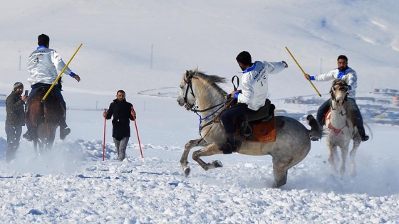 Ata sporu cirit Kars'ta yaşatılıyor