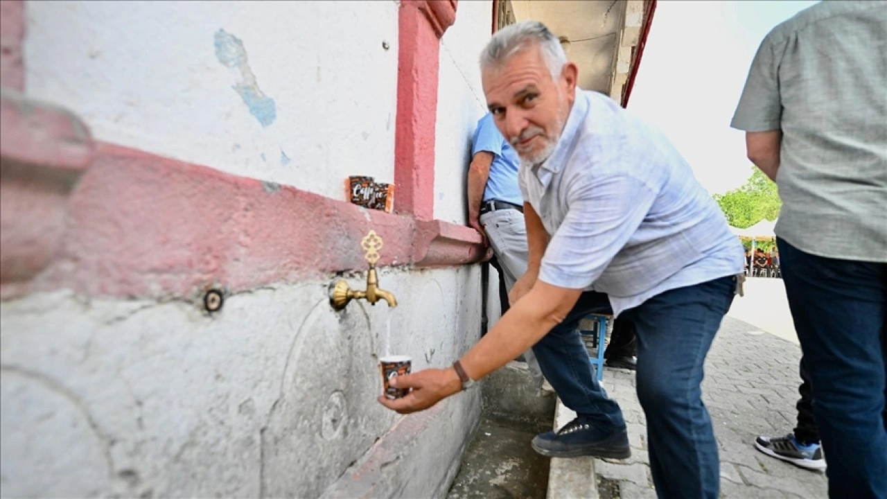 Atatürk'ün Düzce'ye gelişinin 91. yıl dönümünde köy çeşmesinden ayran akıtıldı