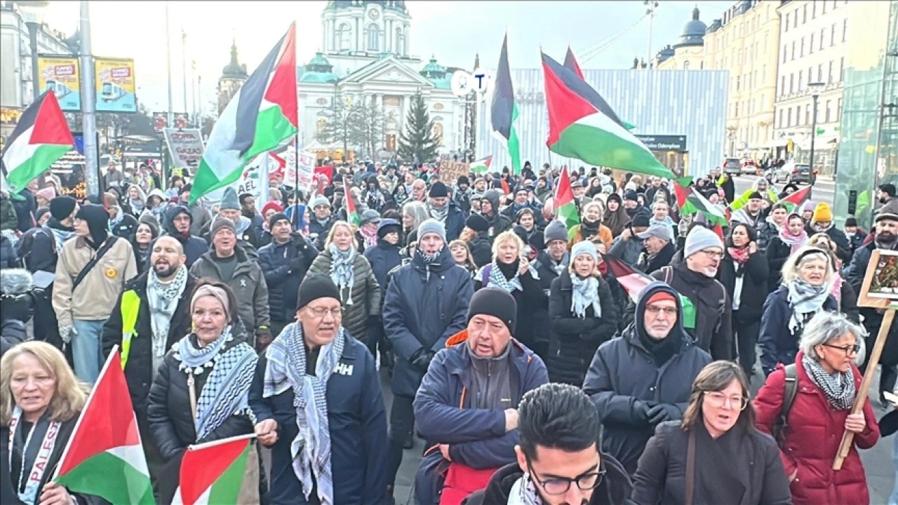 Avrupa'da Filistin'e destek yürüyüşü düzenlendi
