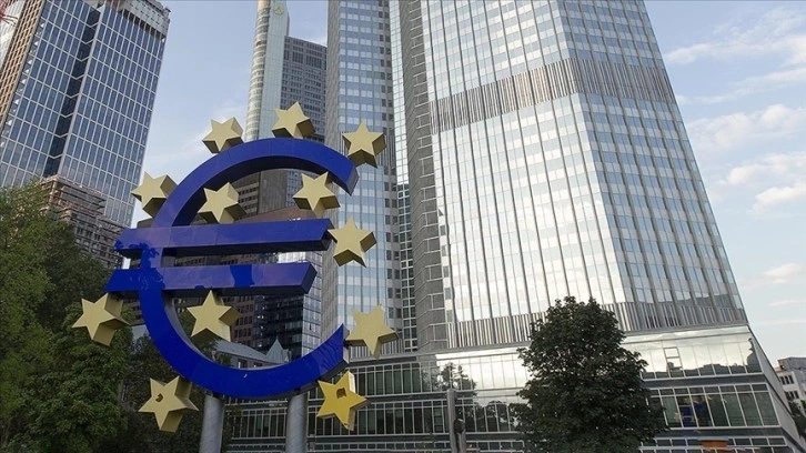 Avrupa Merkez Bankası, yılın ikinci toplantısında 3 temel politika faizini değiştirmedi