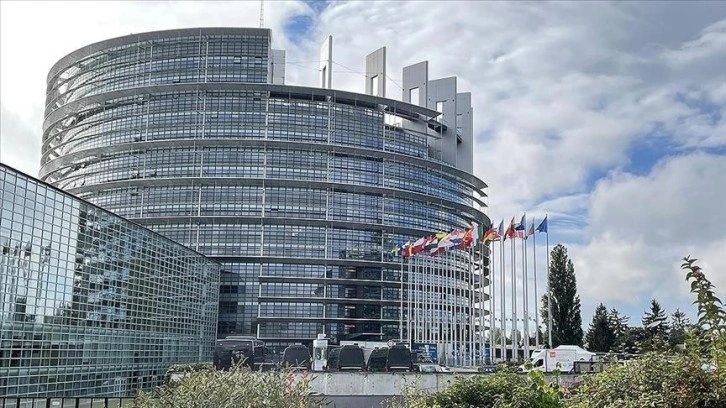 Avrupa Parlamentosundan Hollanda ve AB yönetimine 