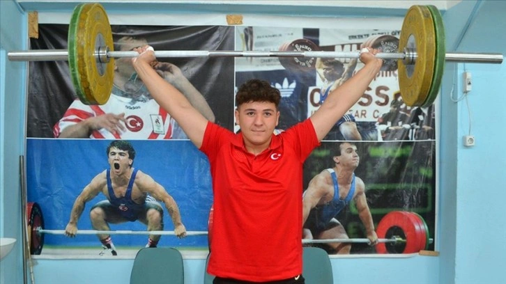 Avrupa şampiyonu genç milli halterci, yeni başarılar için çalışmalarını sürdürüyor