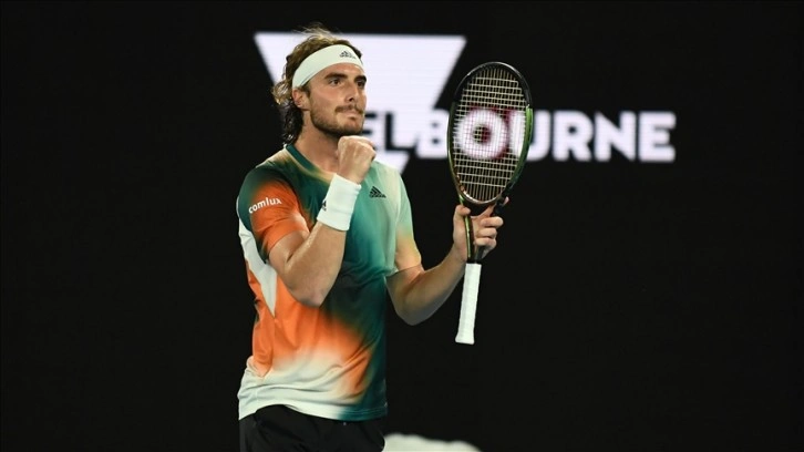 Avustralya Açık'ta Sinner'i eleyen Tsitsipas yarı finalde