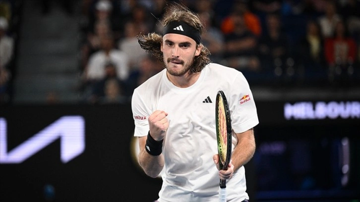 Avustralya Açık'ta tek erkeklerin ilk finalisti Tsitsipas