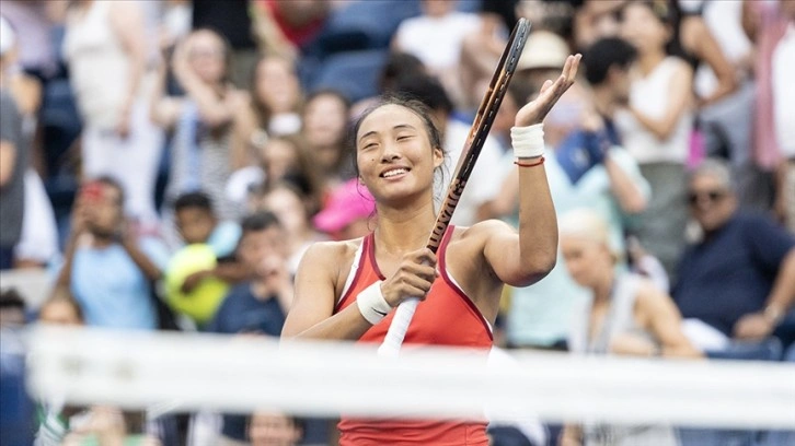 Avustralya Açık'ta Zheng, yarı finale çıktı