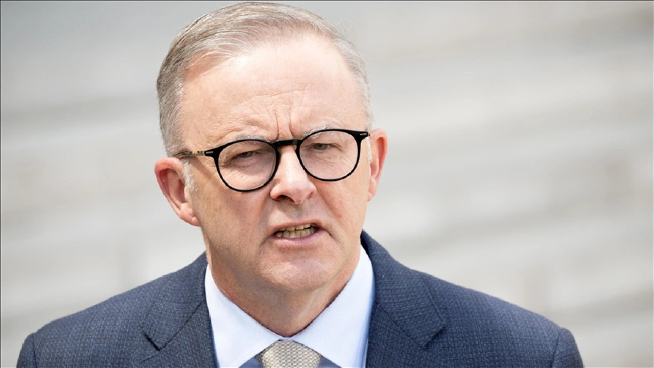 Avustralya Başbakanı Albanese, 16 yaş altı sosyal medya yasağının toplumsal reform olduğunu savundu