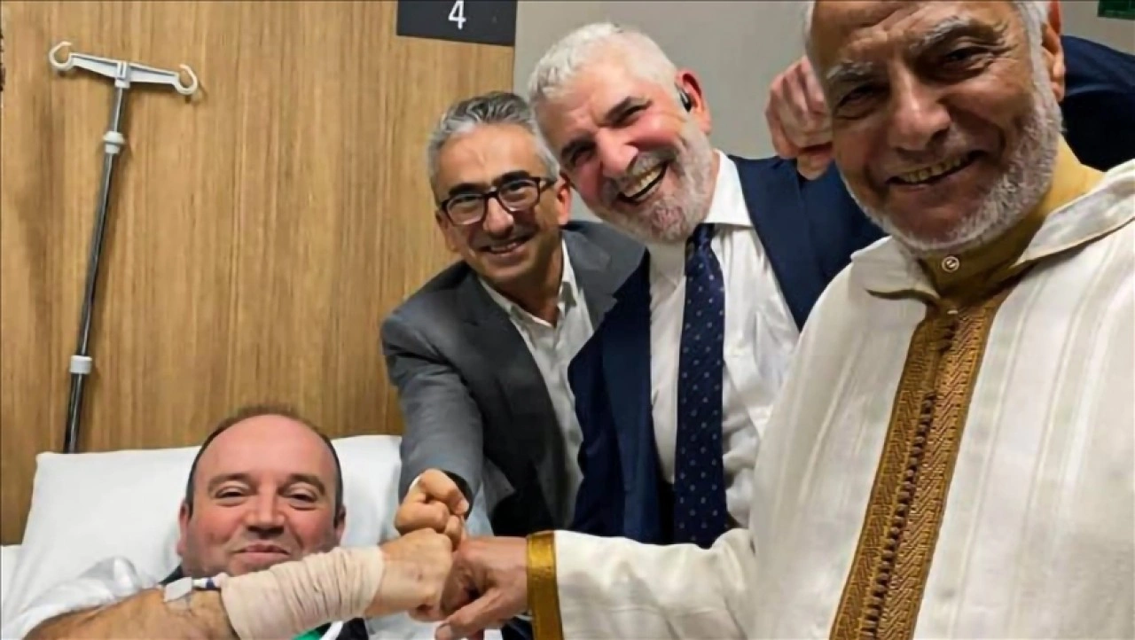 Avustralya Başm&uuml;ft&uuml;s&uuml;, Sidney'deki silahlı saldırgana m&uuml;dahale eden Ahmed'i ziyaret etti