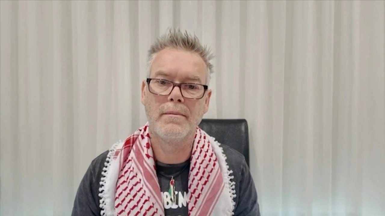 Avustralyalı aktivist Martin, M&uuml;sl&uuml;man olma hikayesini anlattı