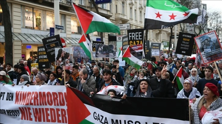 Avusturya’da İsrail’in Gazze’ye yönelik saldırıları bir kez daha protesto edildi
