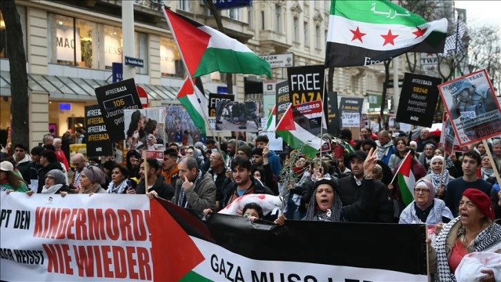 Avusturya'da İsrail'in Gazze'ye yönelik saldırıları bir kez daha protesto edildi