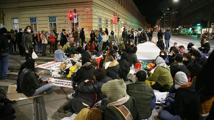 Avusturya’da polis, Viyana Üniversitesindeki Filistin’e destek gösterisine müdahale etti