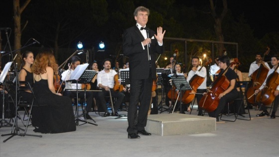 Ayvalık’ta &#039;7. Müzik Festivali&#039; TUGFO&#039;nun konseriyle başladı