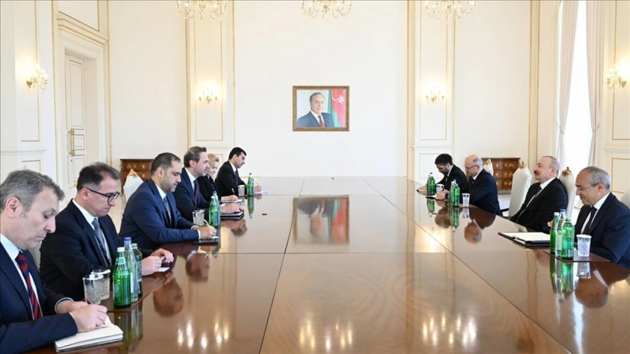 Azerbaycan Cumhurbaşkanı Aliyev, Enerji ve Tabii Kaynaklar Bakanı Bayraktar'ı kabul etti