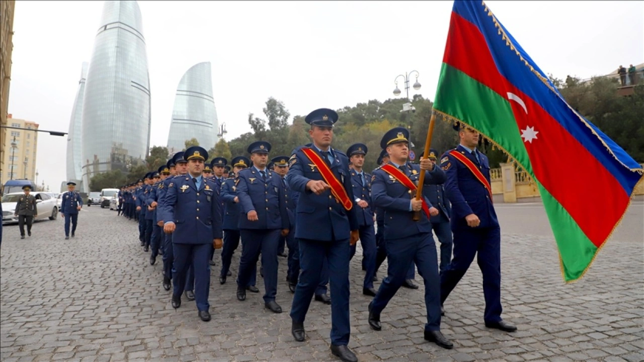 Azerbaycan'da, Karabağ Zaferi'nin 5. yılı dolayısıyla yürüyüşler düzenlendi