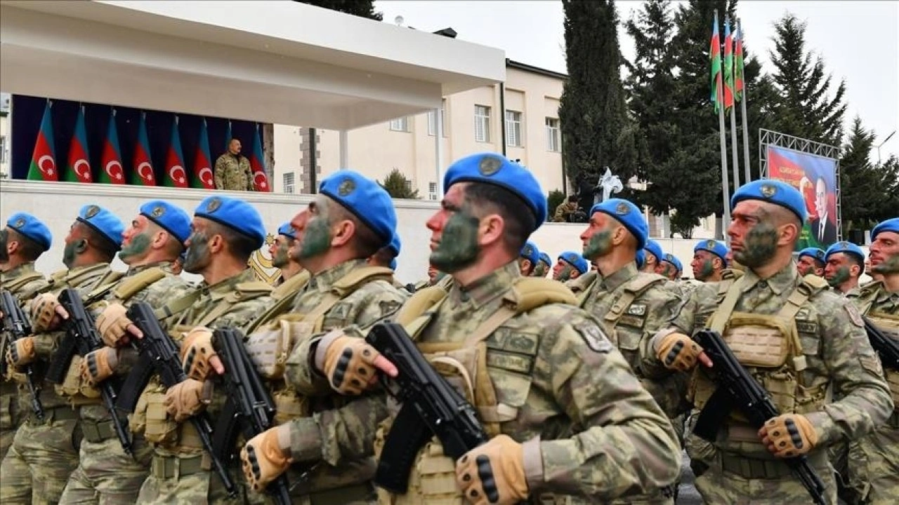 Azerbaycan ordusunun 107. kuruluş yıl dönümü kutlanıyor