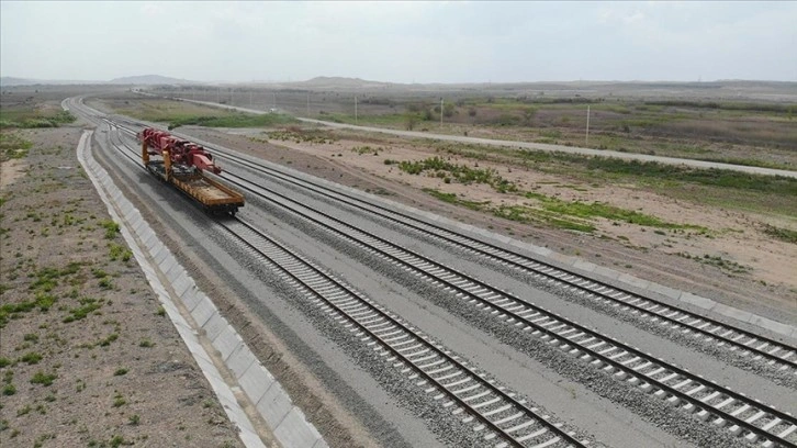 Azerbaycan, Zengezur Koridoru'na uzanan demir yolu inşaatında çalışmaları yoğunlaştırdı