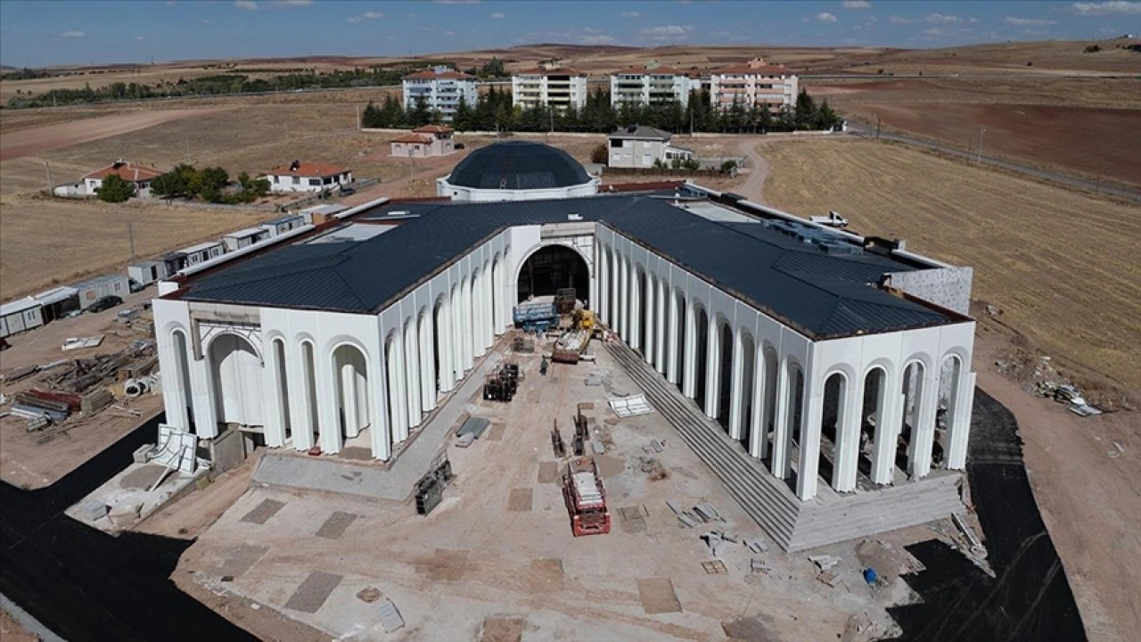 Bahçeli'nin hibe ettiği Hacıbektaş'taki arsaya yapılan cemevi külliyesi 11 Ekim'de aç