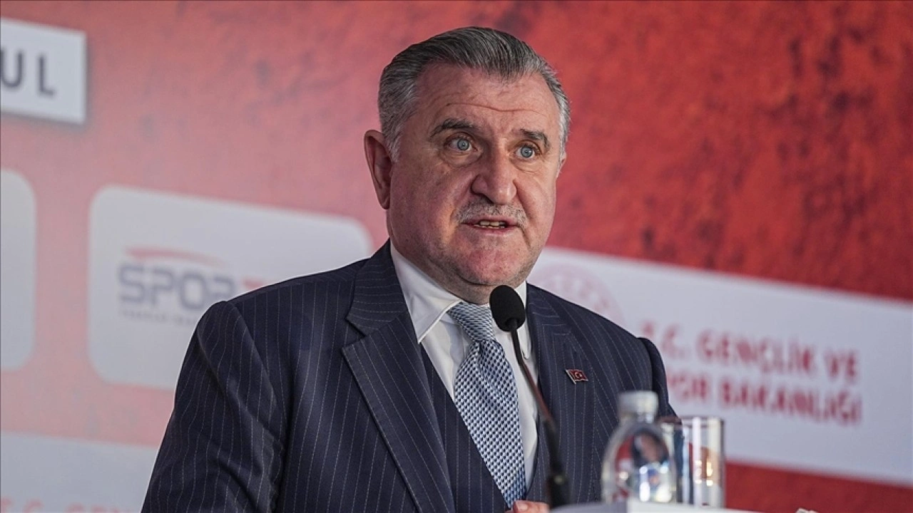 Bakan Bak'tan Galata K&ouml;pr&uuml;s&uuml;'nde d&uuml;zenlenecek Filistin eylemi i&ccedil;in &ccedil;ağrı