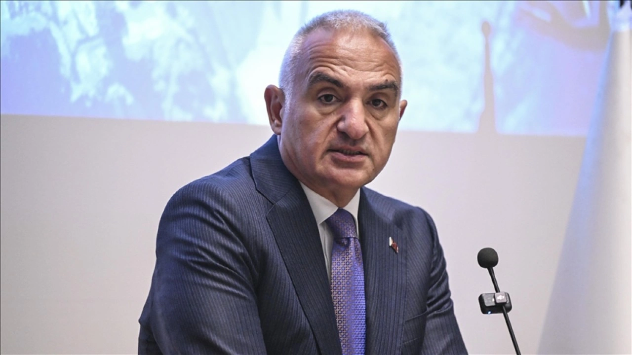 Bakan Ersoy: Bu yılın 9 ayında sadece İstanbul'a gelen turist sayısı 13,5 milyona ulaştı