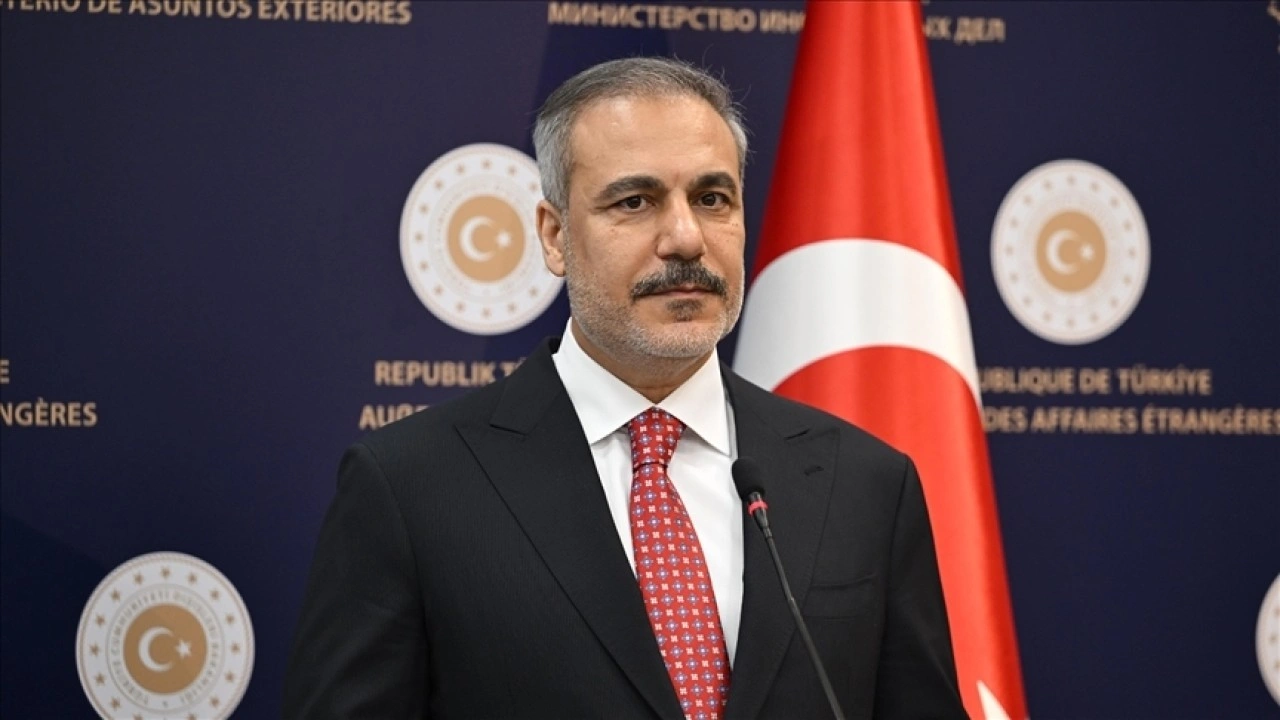 Bakan Fidan, Suriyeli mevkidaşı Şeybani ve ABD'nin Suriye Özel Temsilcisi Barrack'la görüş