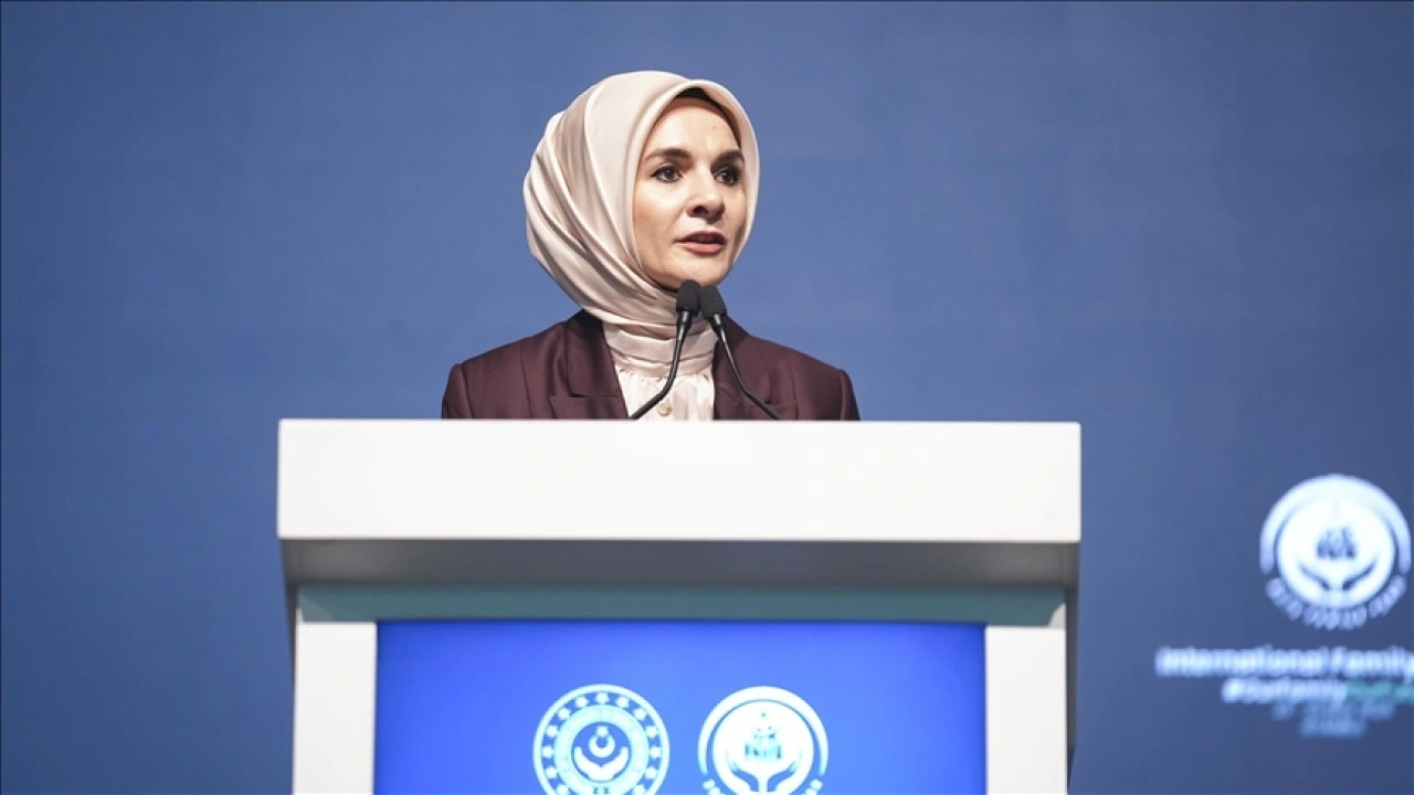 Bakan Göktaş: Aile de artık küresel bir gündem maddesi olmalıdır