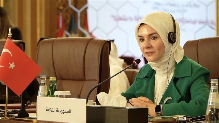 Bakan Göktaş: Aile kurumunu korumak, insana ve tüm insanlığın istikbaline sahip çıkmak demektir - dikGAZETE.com - Son Dakika Haberler