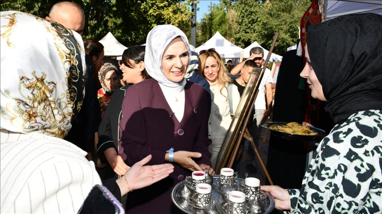 Bakan Göktaş Batman'da '2025 Aile Yılı Şenliği'nde konuştu
