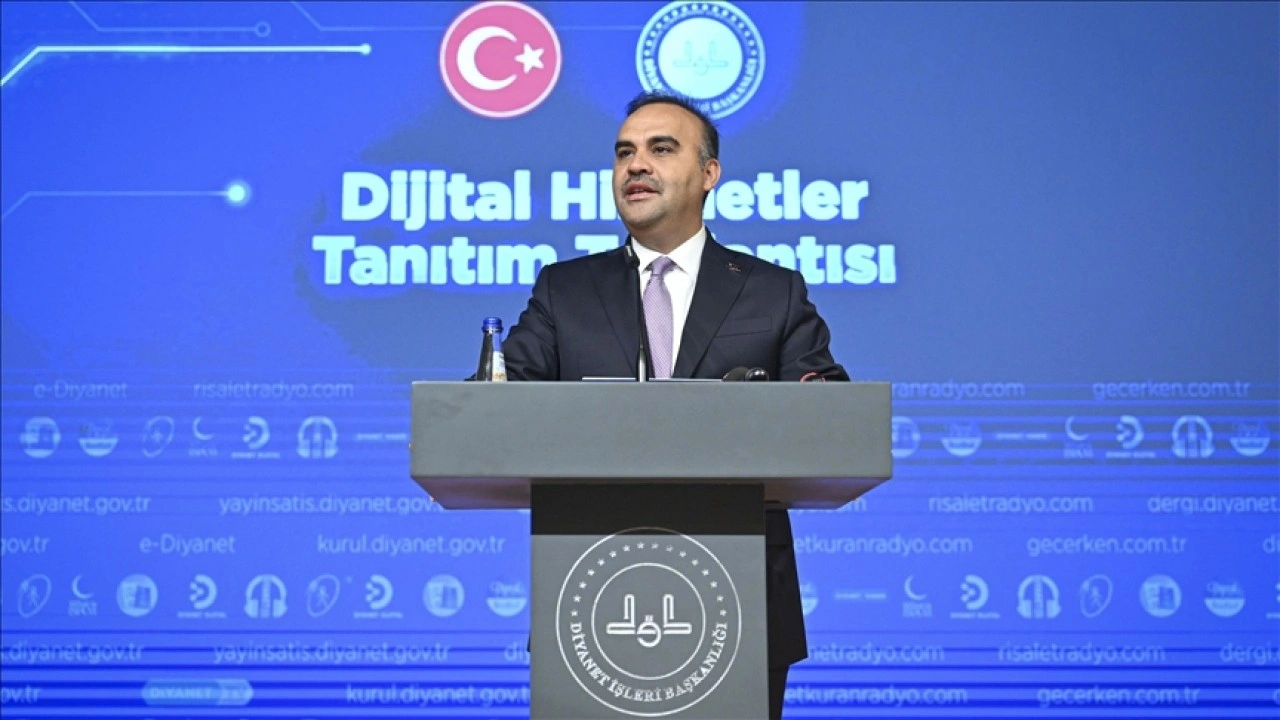 Bakan Kacır: Vatandaşlarımız geniş bir hizmet yelpazesine artık tek noktadan ulaşabilecekler