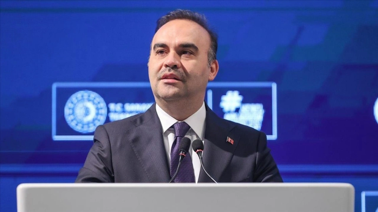 Bakan Kacır, vatandaşların güvenle yolculuk etmeleri için çalıştıklarını belirtti