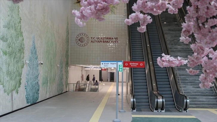 Bakan Karaismailoğlu: Başakşehir-Kayaşehir Metro Hattı'nı 1 milyona yakın kişi kullandı