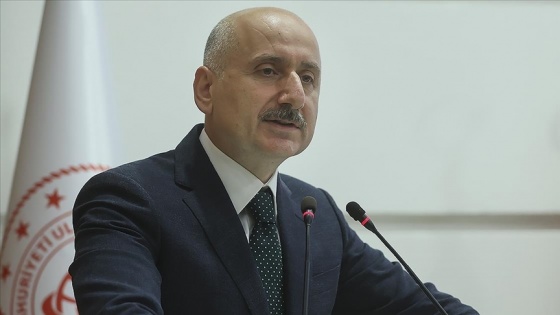 Bakan Karaismailoğlu: TCDD çevreci projelerle temiz enerjinin lokomotifi olacak