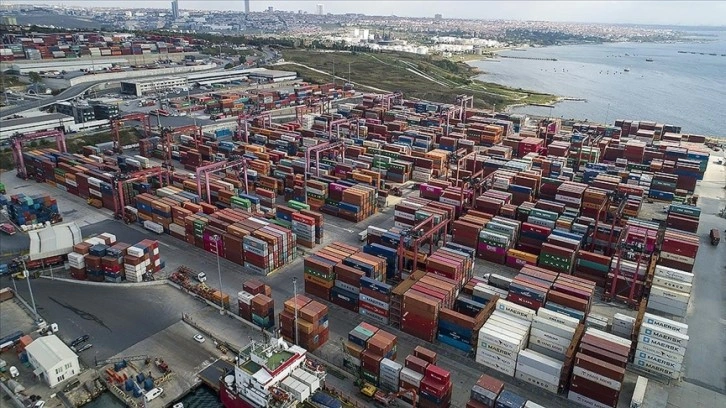 Bakan Karaismailoğlu: Yılın ilk yarısında elleçlenen yük ve konteyner miktarı arttı
