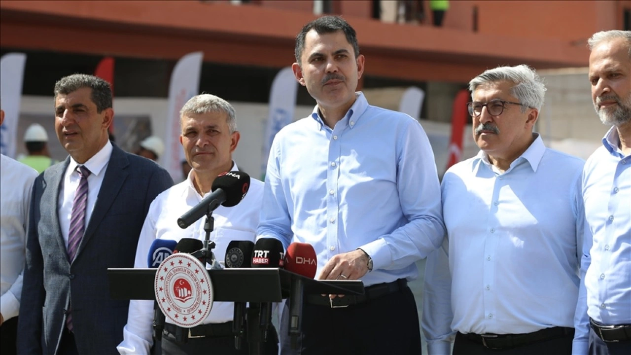 Bakan Kurum: Bu ay içinde hak sahipliği çalışmaları biten Bilecik ve İzmir'de temelleri atacağı