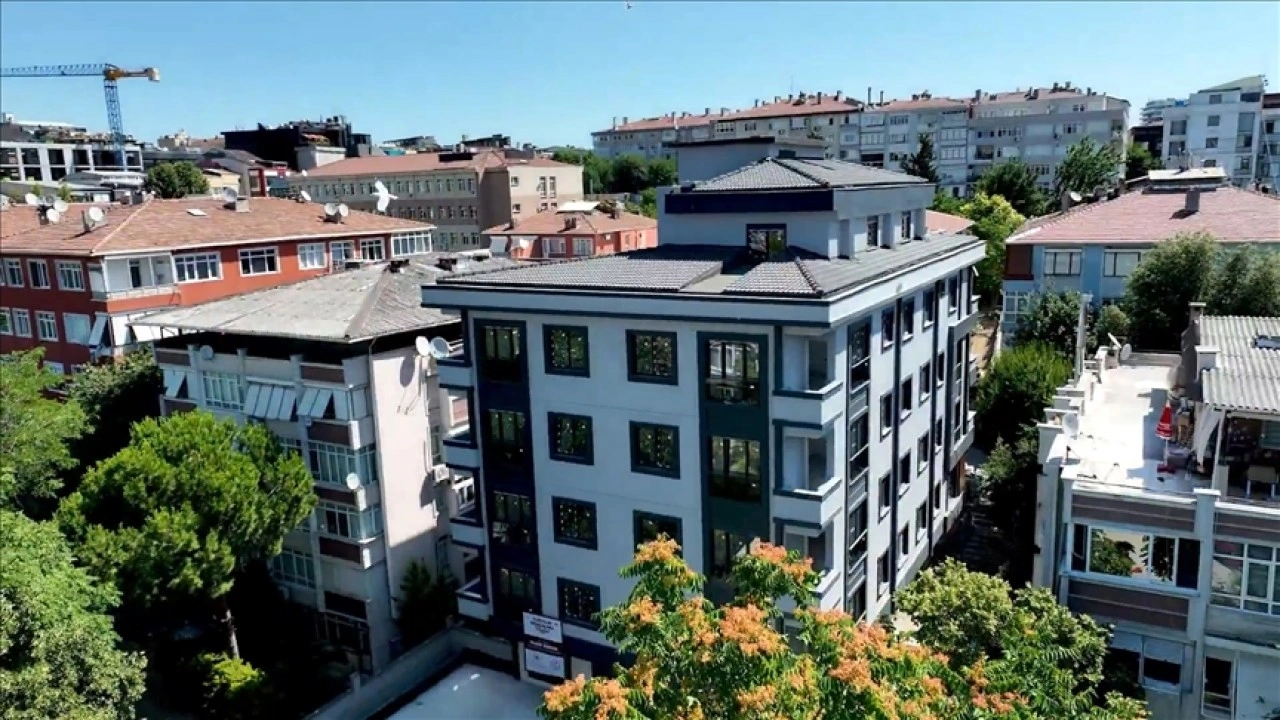 Bakan Kurum'dan "Yarısı Bizden" kampanyası paylaşımı