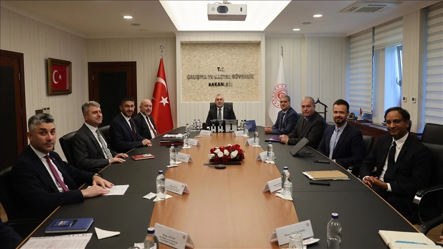 Bakan Işıkhan, Dünya Bankası Türkiye Direktörü Lopez ile görüştü