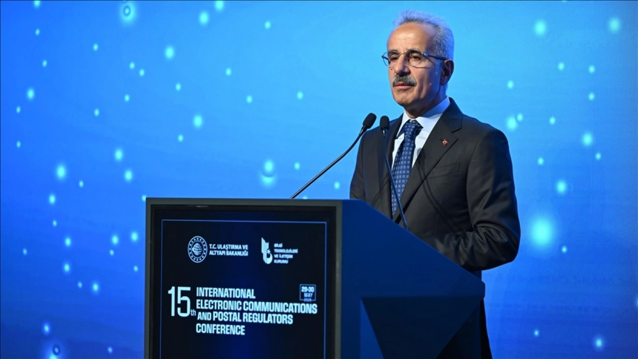 Bakan Uraloğlu: 5G Mobil Haberleşme Sistemleri'ni seneye hizmete sunacağız