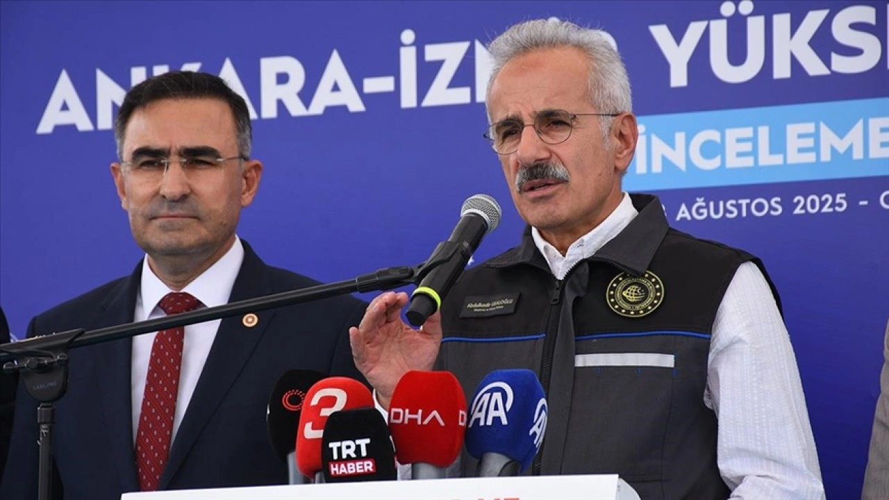 Bakan Uraloğlu: Ankara-İzmir YHT Hattı tamamlandığında yılda yaklaşık 13,3 milyon yolcu taşınacak