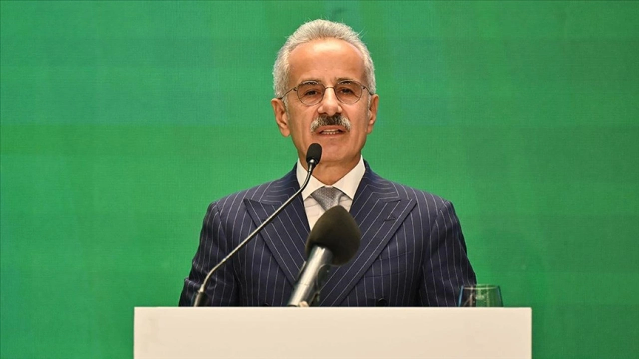 Bakan Uraloğlu: Demir yolu yatırımlarımızla toplam 8,9 milyon ton daha az karbon emisyonu salındı