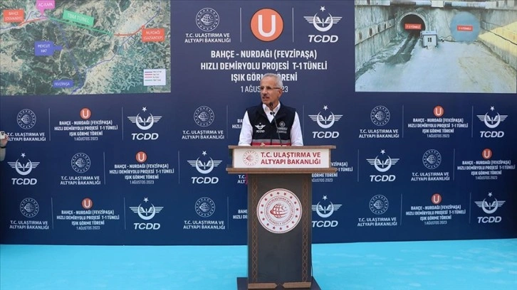 Bakan Uraloğlu: Mersin-Gaziantep arasındaki seyahat süresi 2 saat 15 dakikaya düşecek