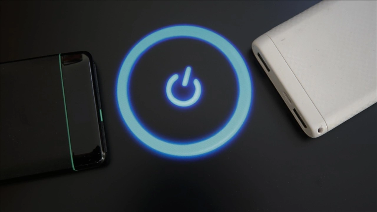 Bakan Uraloğlu'ndan hava yolu şirketlerine "powerbank" uyarısı