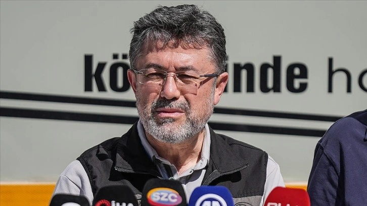 Bakan Yumaklı: Çanakkale Eceabat yangını kontrol altına alınmıştır