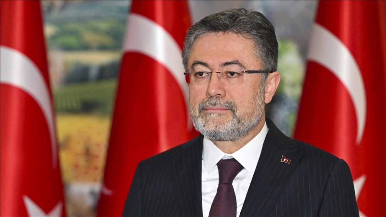 Bakan Yumaklı, &uuml;r&uuml;nlerde pestisit kalıntısını &ouml;nlemeyi ama&ccedil;layan yeni B-Re&ccedil;ete Sistemi'ni anlat