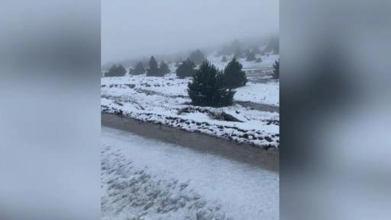 Balıkesir'de Kazdağları'na mevsimin ilk karı düştü